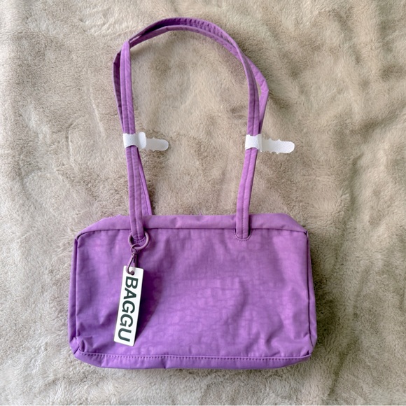 BAGGU Handbags - NWT BAGGU Nylon Bowler Bag Rose